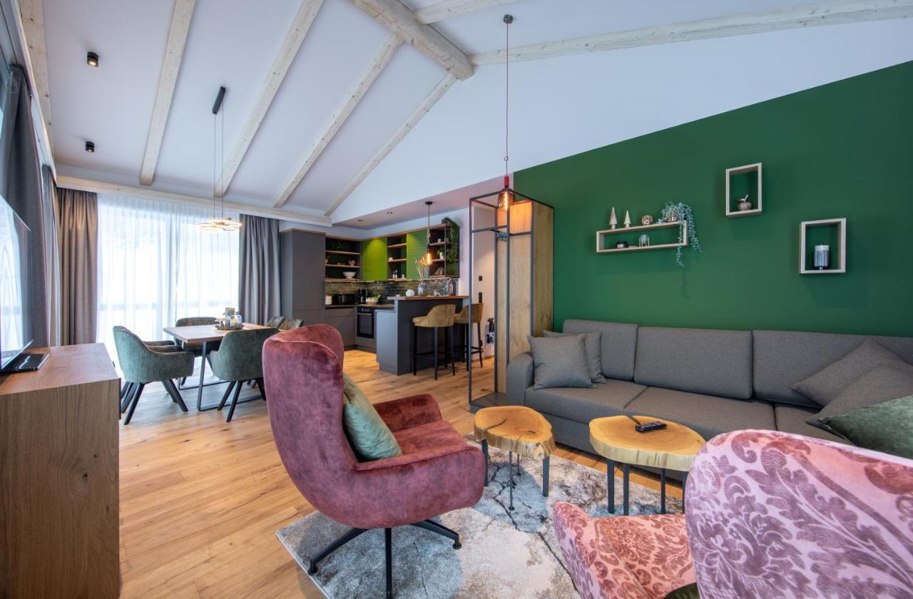 Hoeflehner Premium Eco Lodge Haus im Ennstal Εξωτερικό φωτογραφία